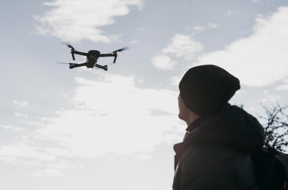 Firma Tanıtımında Drone Çekiminin Önemi: Markanızı Gökyüzünden Keşfettirin